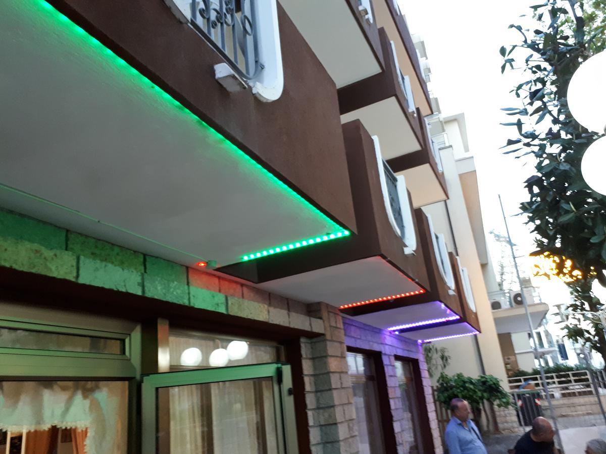 Hotel Emanuela Rimini Exterior photo